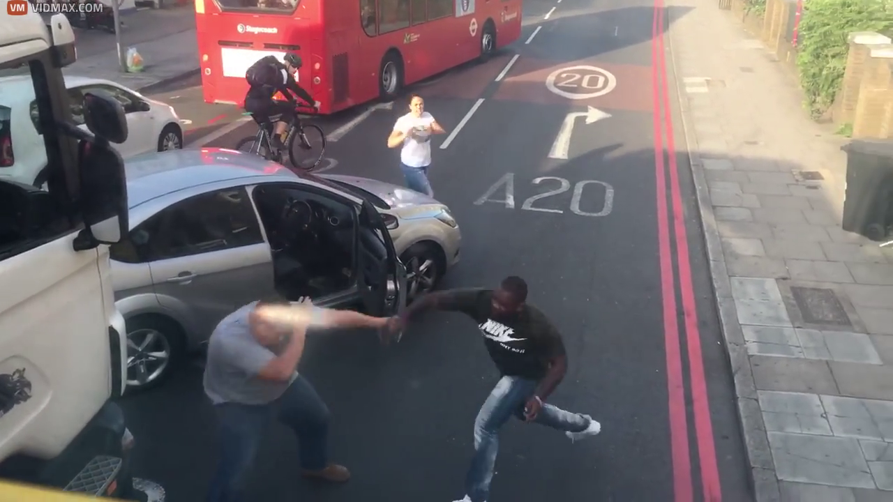 Vicious Road Rage Fight With Belts In London.