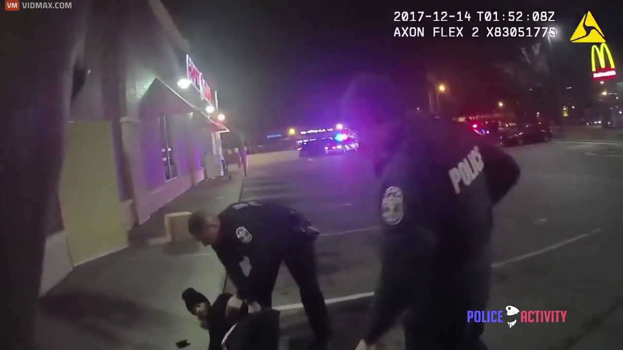 Bodycam Footage Of Lmpd Officer Shooting Armed Robbery Suspect Videos 