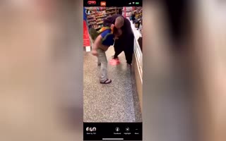 Convenience Store Fight Turns Into A Sore Of Sight Eyes - Videos - VidMax.com